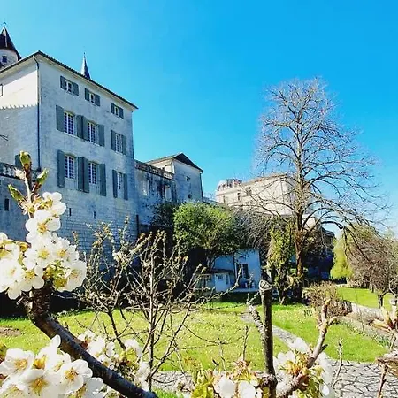 Chateau Des Senechaux, Bourdeilles Exterior photo