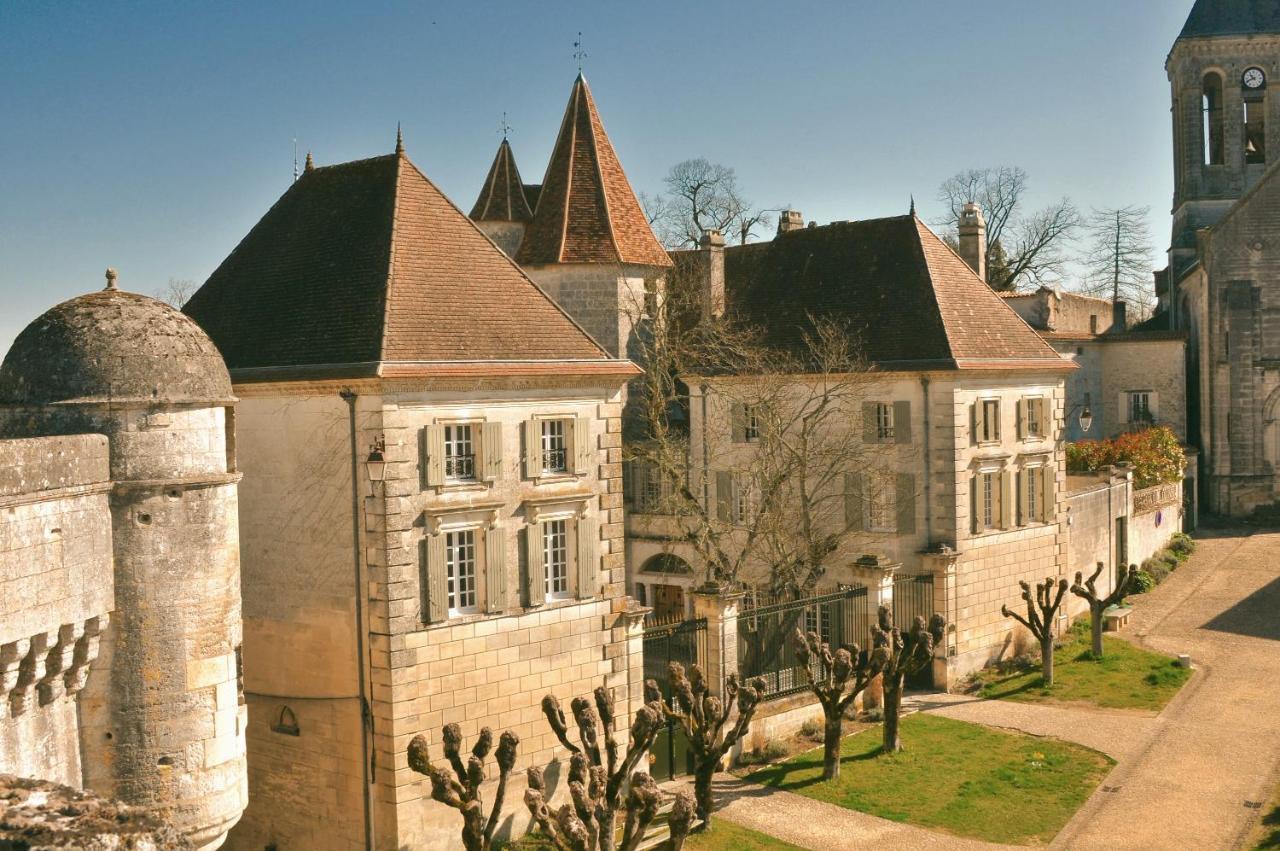 Chateau Des Senechaux, Bourdeilles