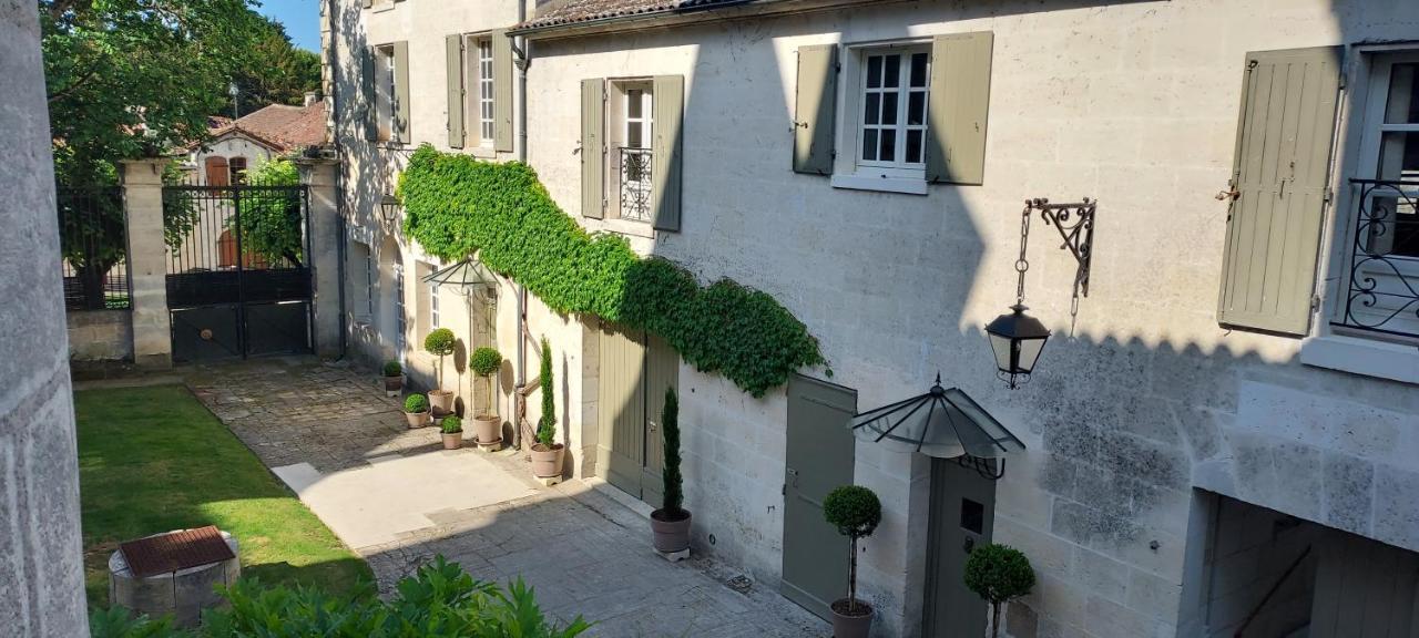 Chateau Des Senechaux, Bourdeilles