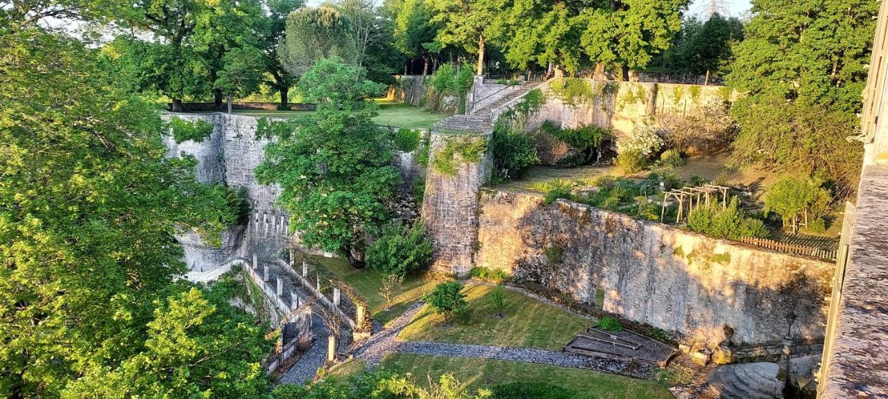 Chateau Des Senechaux, Bourdeilles