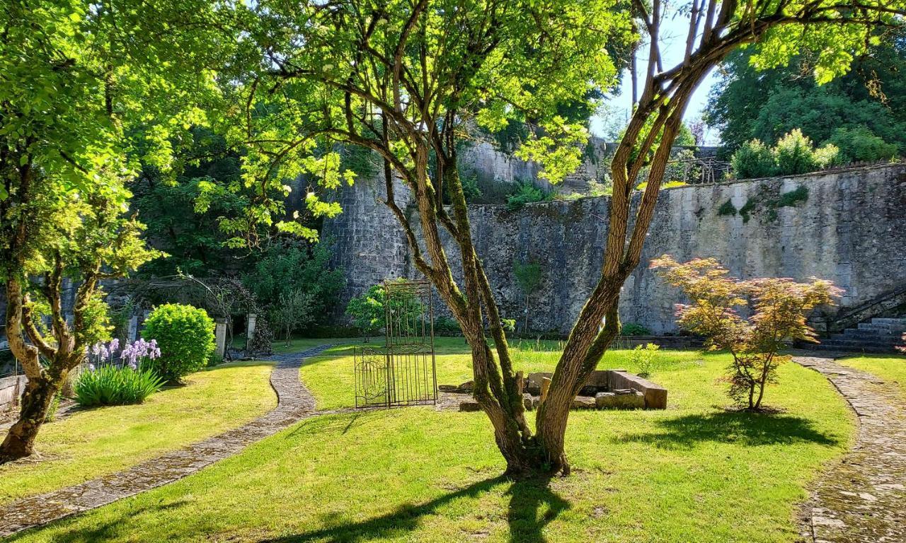 Chateau Des Senechaux, Apartment