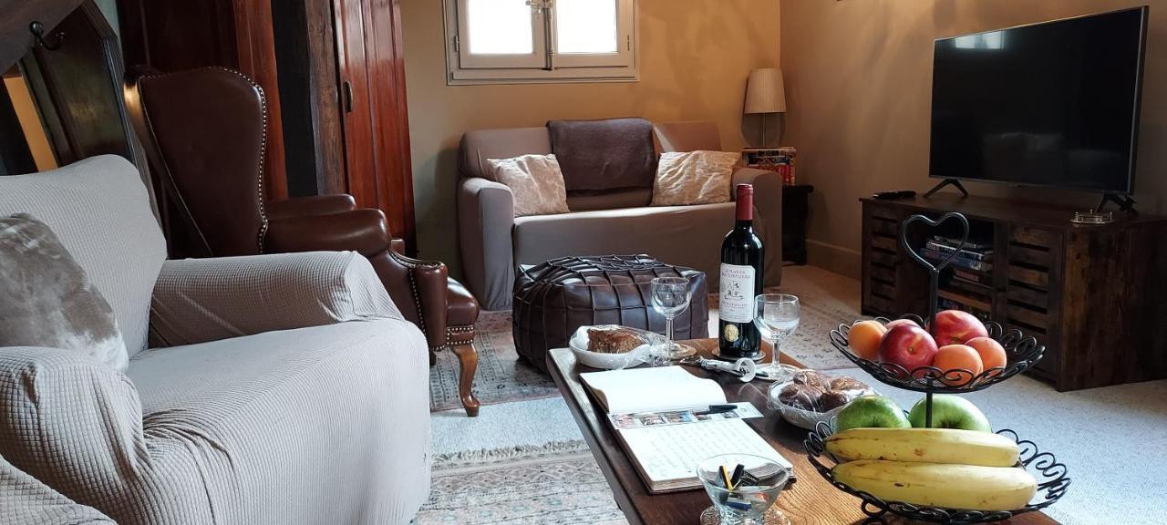 Apartment Chateau Des Senechaux, *